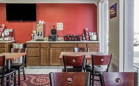 Spencer Inn & Suites